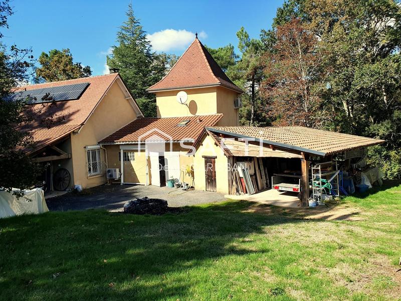 Maison - 151 m² - 8 pièces