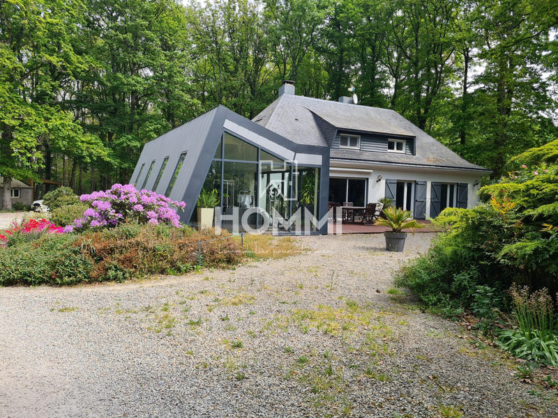 Maison - 215 m² - 6 pièces