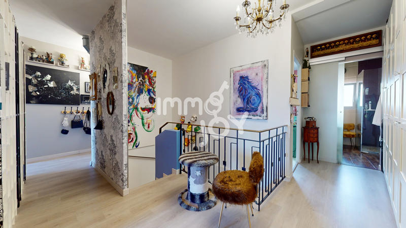 Maison - 170 m² - 6 pièces