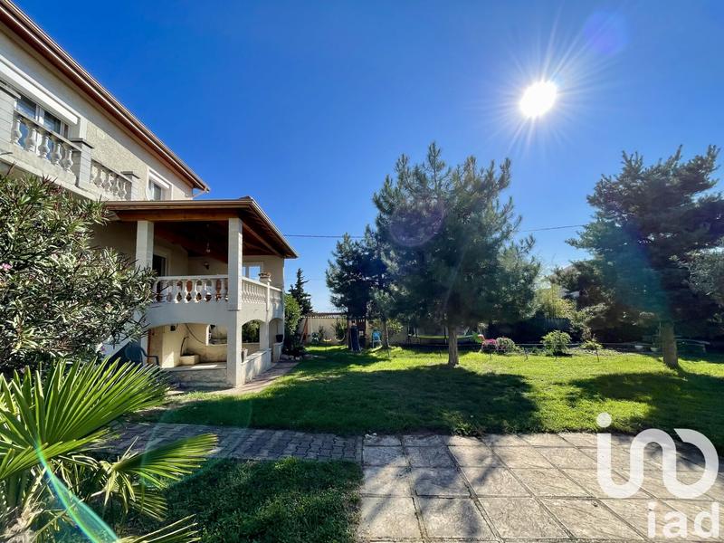 Maison - 205 m² - 8 pièces