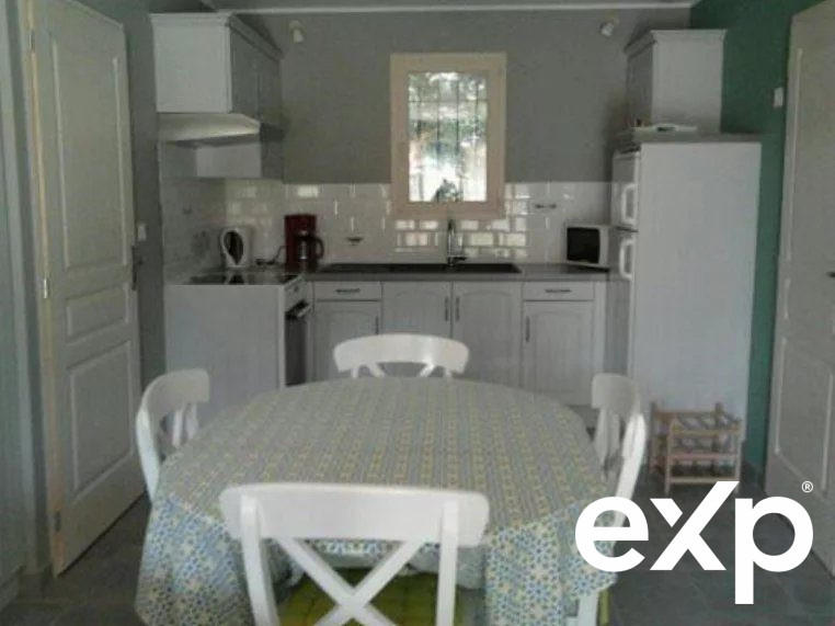 Maison - 185 m² - 11 pièces