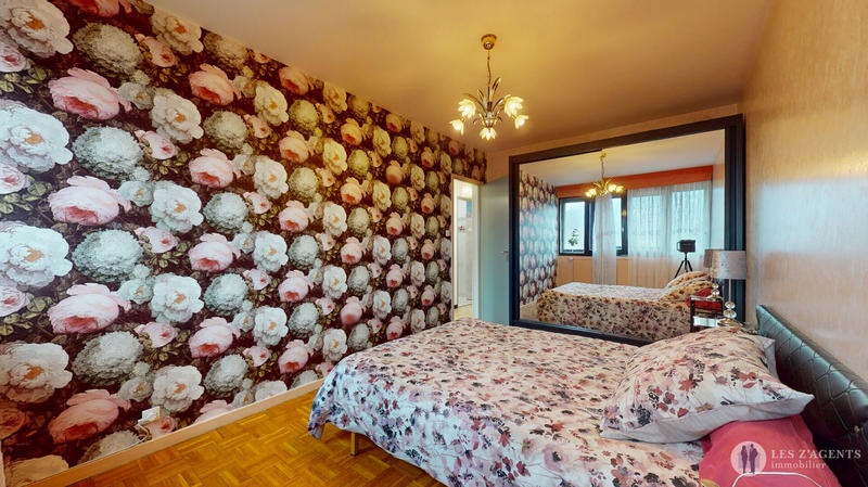 Appartement - 96 m² - 5 pièces