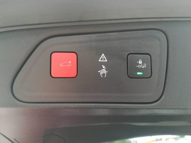 Peugeot 3008 BlueHDi 130 s&amp;amp;S Eat8 Allure 5 portes