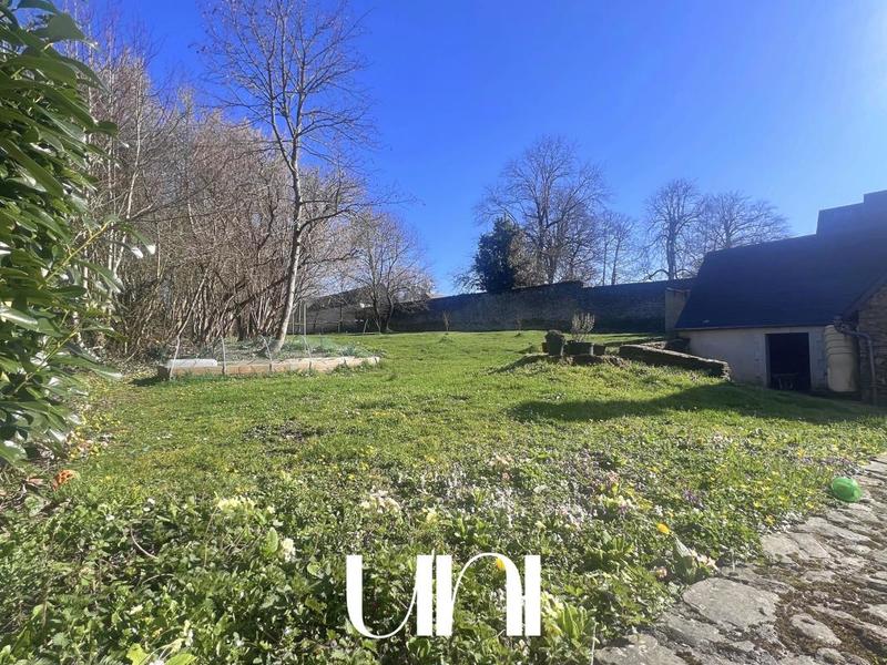 Maison - 226 m² - 7 pièces