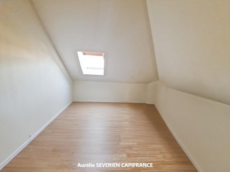 Maison - 166 m² - 10 pièces