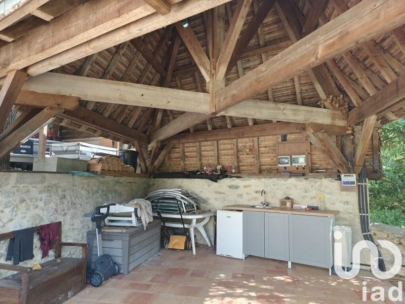 Maison - 237 m² - 7 pièces