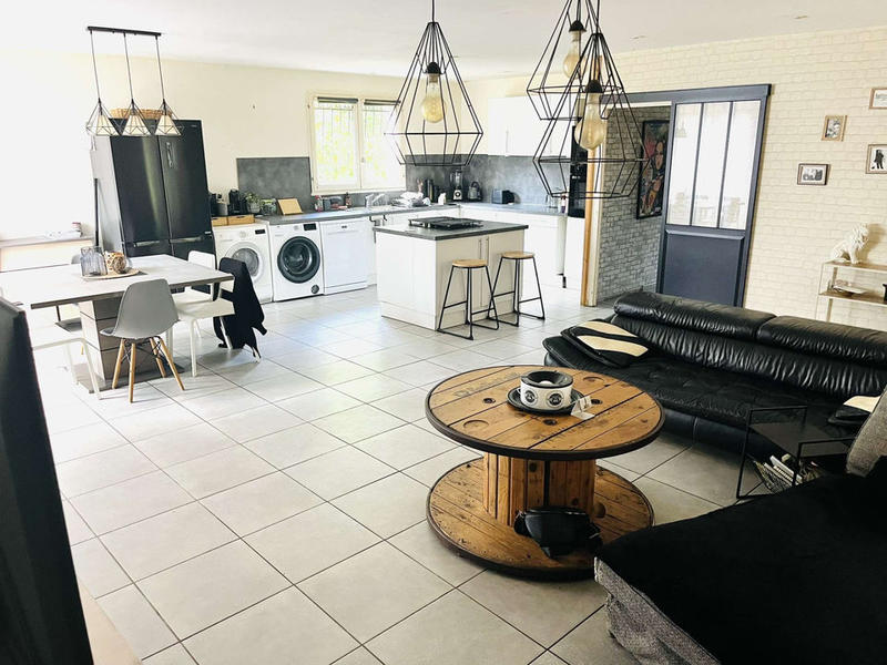 Maison - 105 m² - 4 pièces