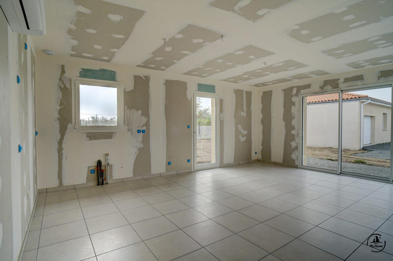 Maison - 90 m² - 5 pièces