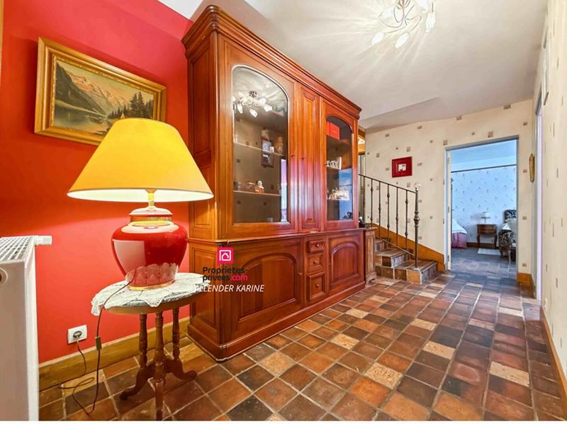 Maison - 258 m² - 6 pièces