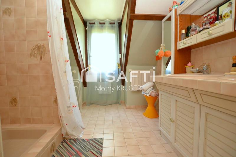 Propriété - 228 m² - 7 pièces