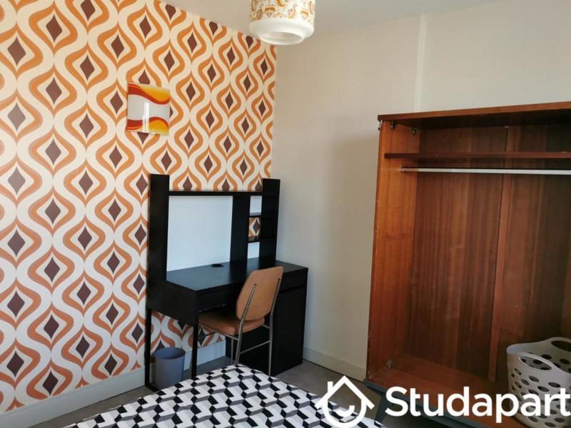 Chambre - 11 m² - 1 pièce