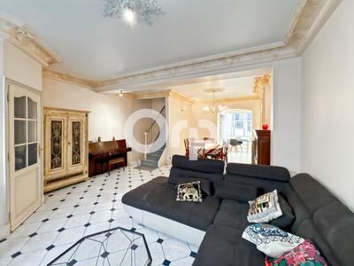 Maison de ville - 161 m² - 4 pièces