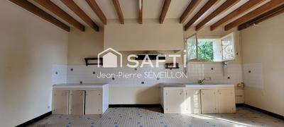 Maison - 185 m² - 8 pièces