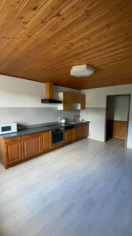 Maison - 215 m² - 6 pièces