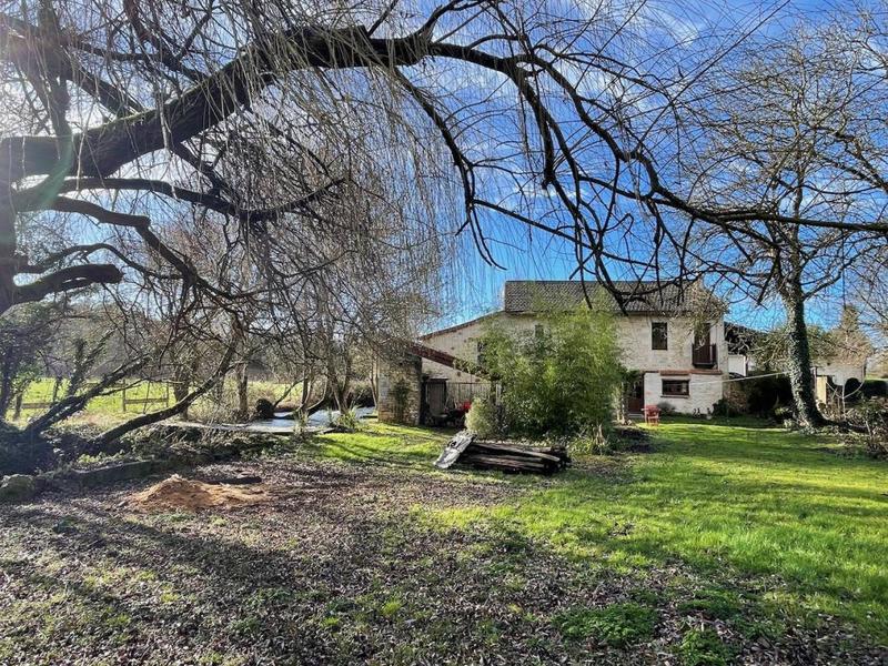 Maison - 161 m² - 5 pièces