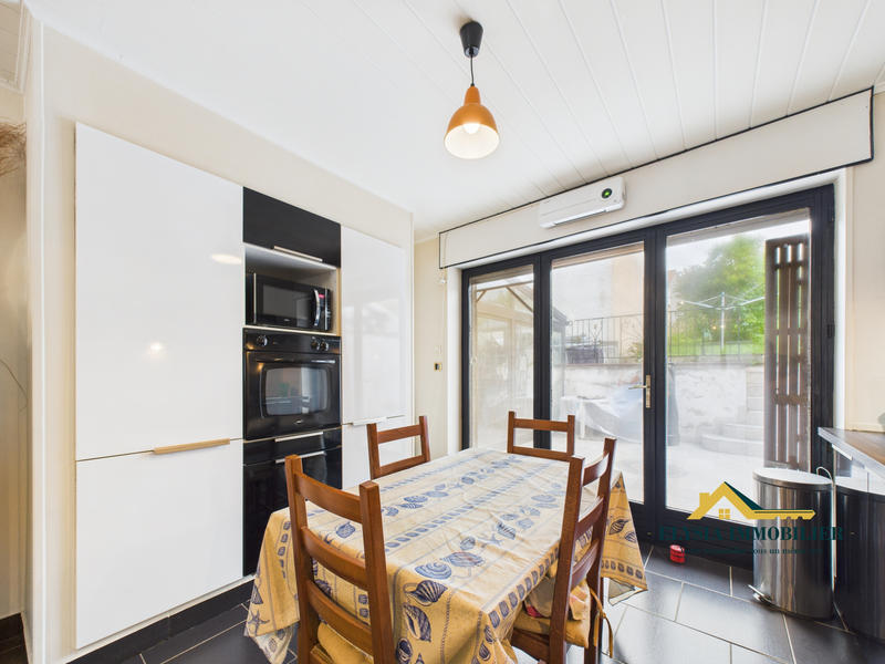 Maison - 160 m² - 6 pièces