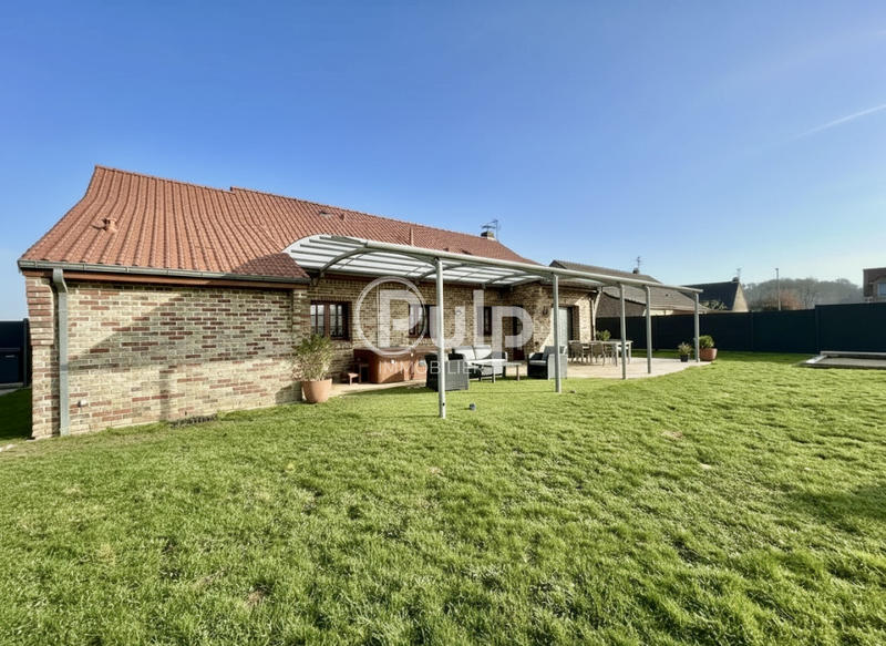 Maison - 111 m² - 6 pièces