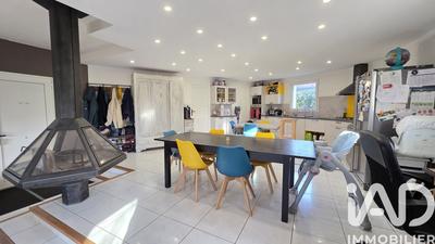 Maison - 170 m² - 8 pièces