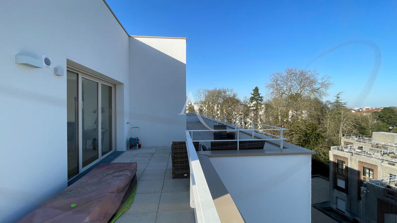 Appartement - 128 m² - 5 pièces