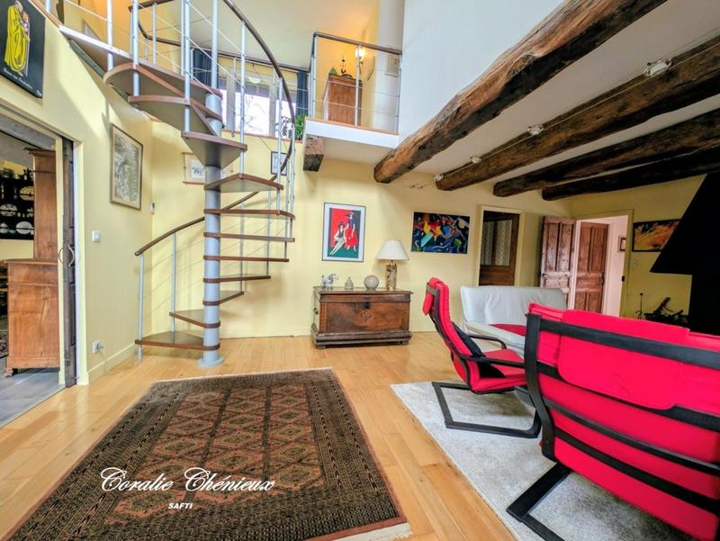 Maison - 171 m² - 7 pièces