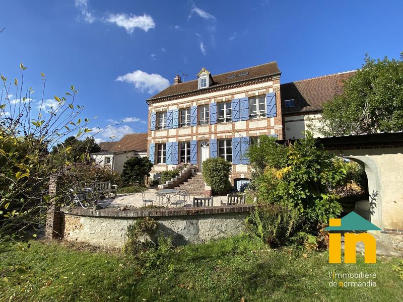 Maison de ville - 240 m² - 7 pièces