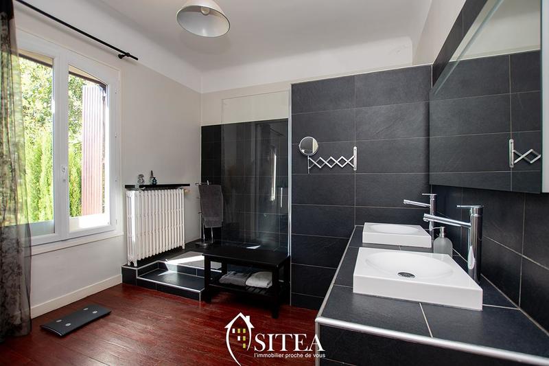 Maison - 209 m² - 5 pièces