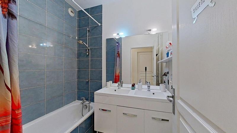 Chambre - 110 m² - 5 pièces