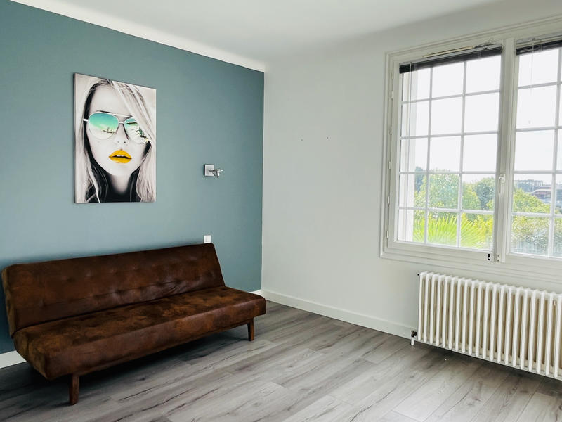 Maison - 196 m² - 9 pièces