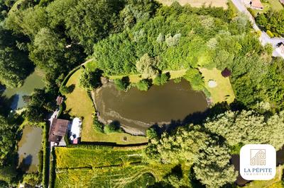 Propriété - 230 m² - 8 pièces