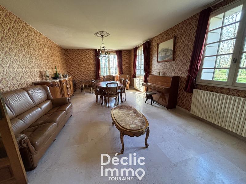 Maison - 250 m² - 8 pièces