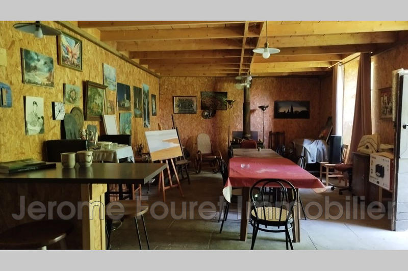 Maison - 170 m² - 9 pièces