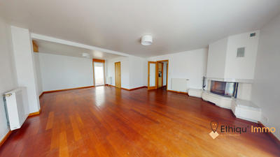 Maison ancienne - 183 m² - 6 pièces