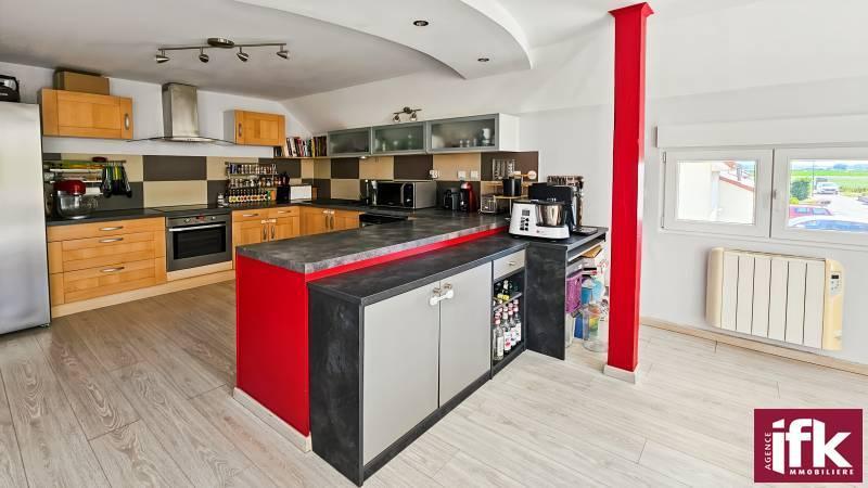 Duplex - 183 m² - 5 pièces