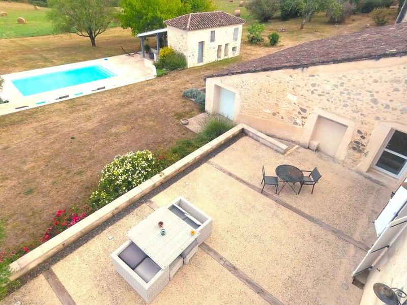 Maison - 281 m² - 8 pièces