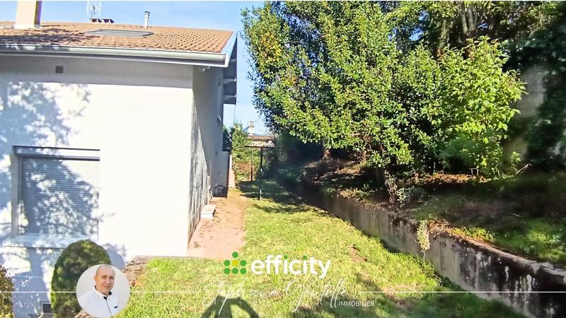 Villa - 184 m² - 8 pièces