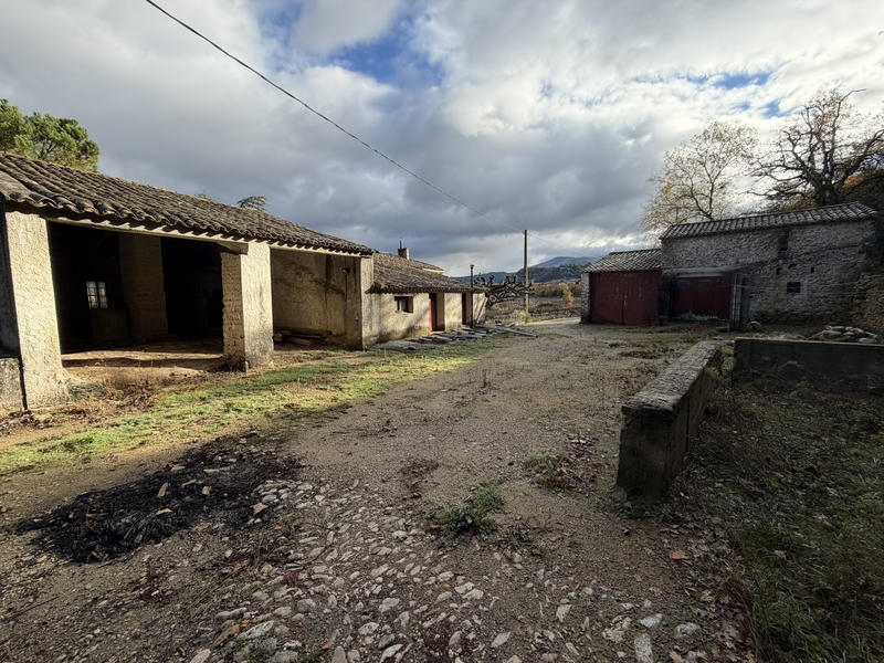 Mas - 138 m² - 9 pièces