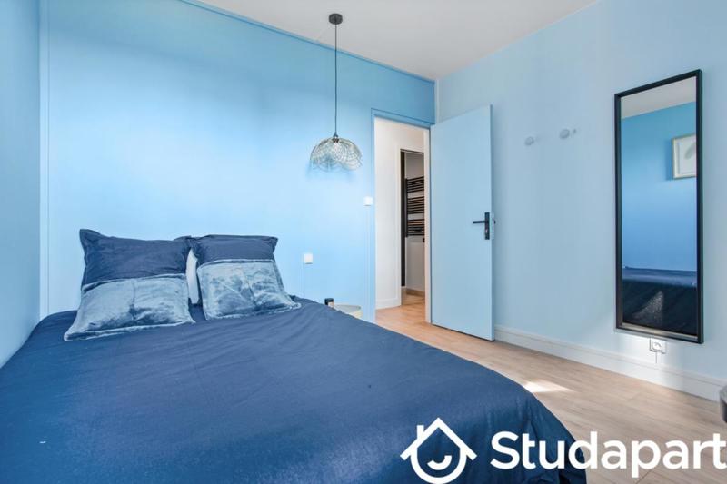 Chambre - 10 m² - 1 pièce