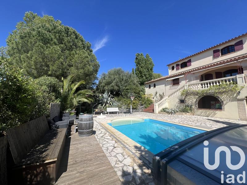 Maison - 200 m² - 7 pièces