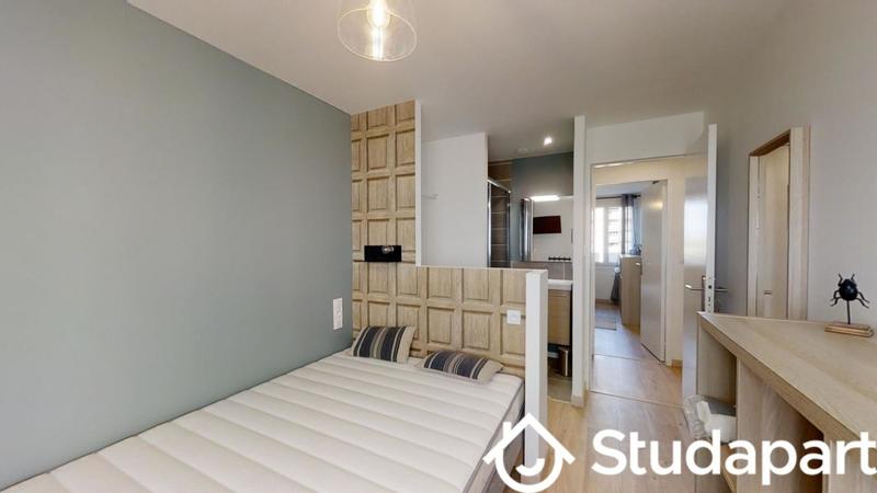 Chambre - 10 m² - 1 pièce
