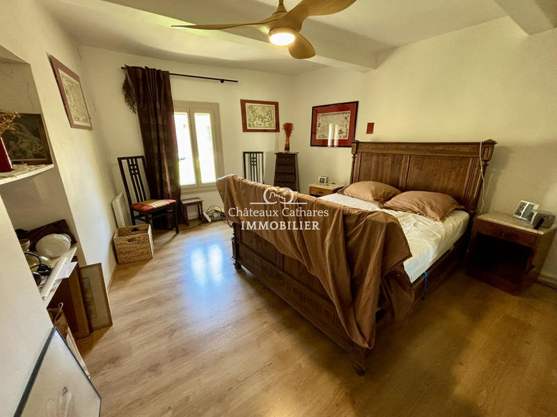 Maison - 239 m² - 11 pièces