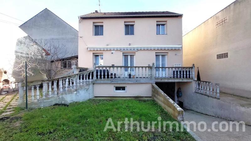 Maison - 88 m² - 4 pièces