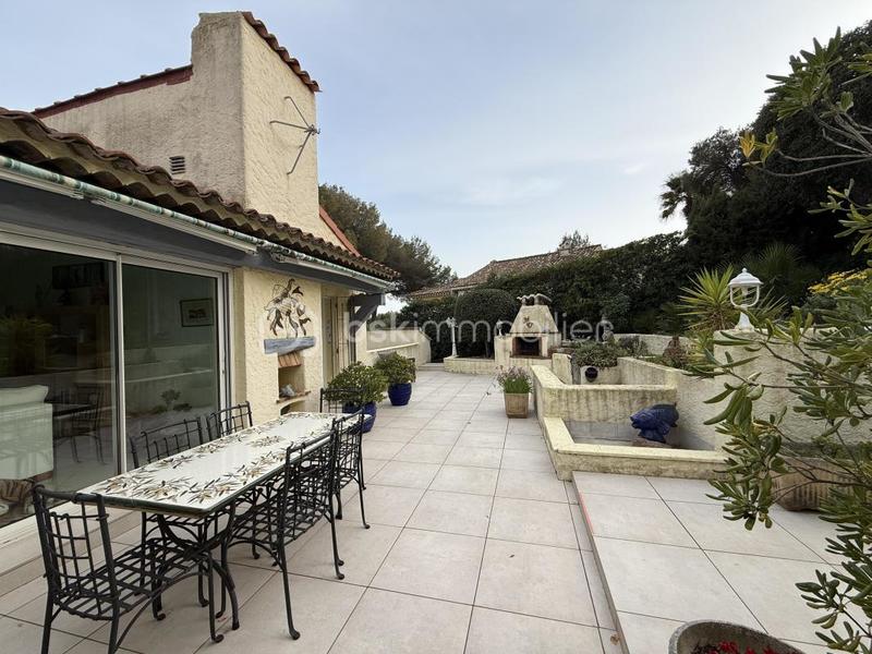 Maison traditionnelle - 110 m² - 4 pièces