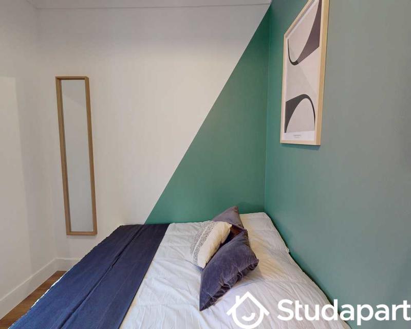 Chambre - 110 m² - 1 pièce