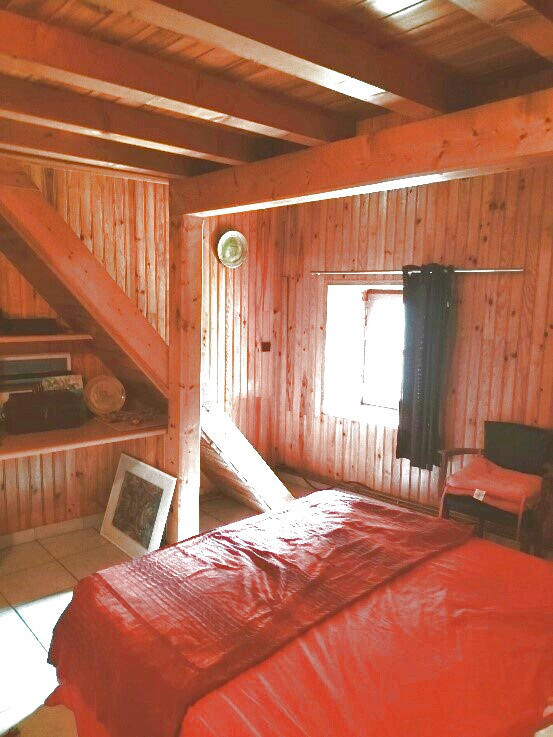 Maison - 245 m² - 8 pièces