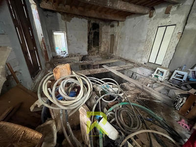 Maison de village - 161 m² - 1 pièce