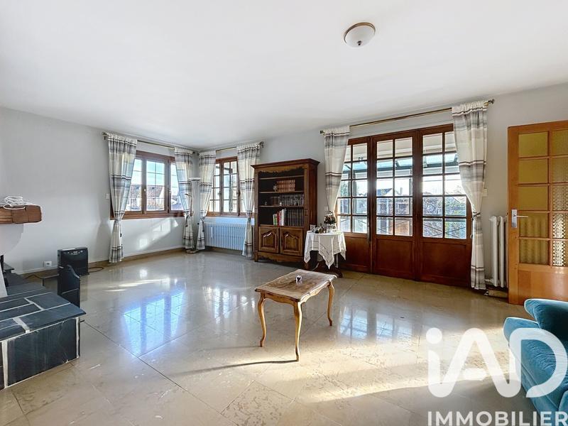 Maison - 189 m² - 8 pièces