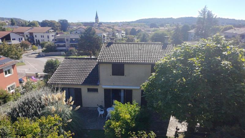 Maison - 185 m² - 8 pièces