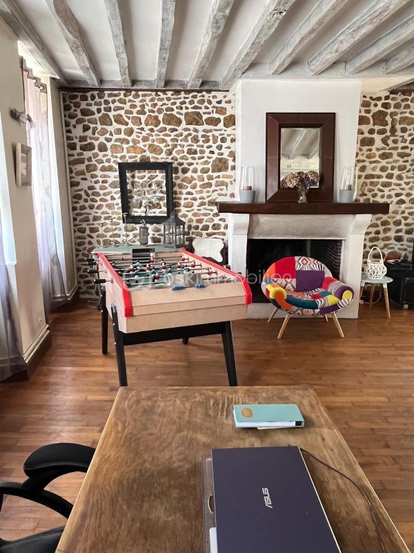 Maison - 245 m² - 8 pièces