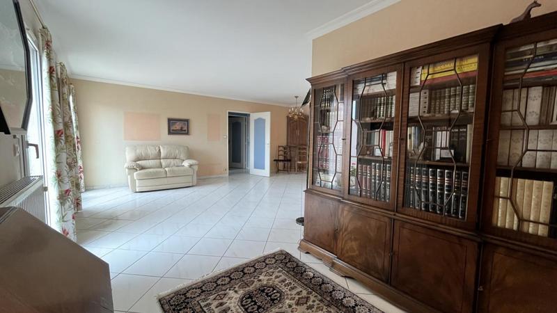 Appartement - 133 m² - 5 pièces