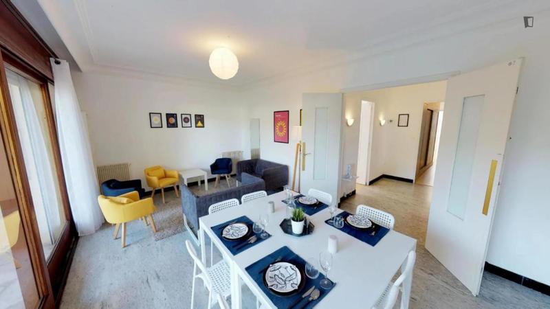 Chambre - 13 m² - 5 pièces